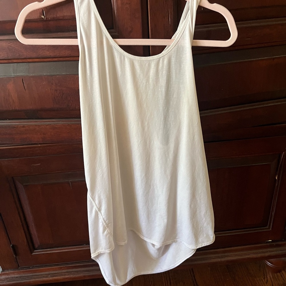 LULULEMON CROSS BACK WHITE TANK TOP SIZE 8